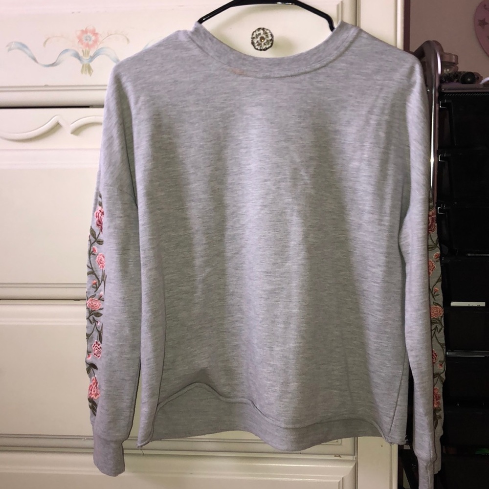 Rose embroidered top